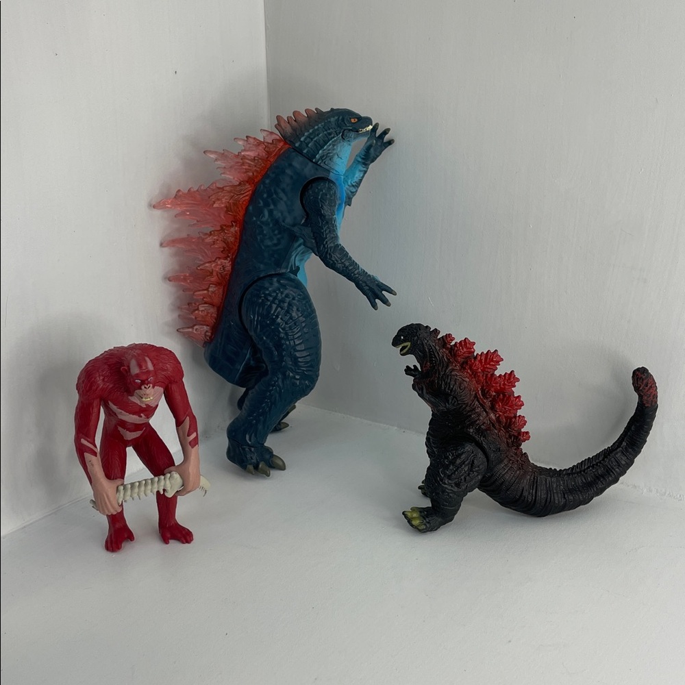 Godzilla and Skar King action Figures.